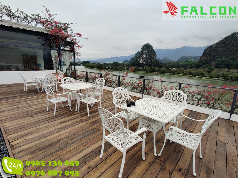Tầm quan trọng của lựa chọn nhà cung cấp bàn ghế sân vườn uy tín