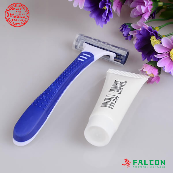 Falcon cung cấp đồ amenities khách sạn tại Cà Mau - dao cạo râu