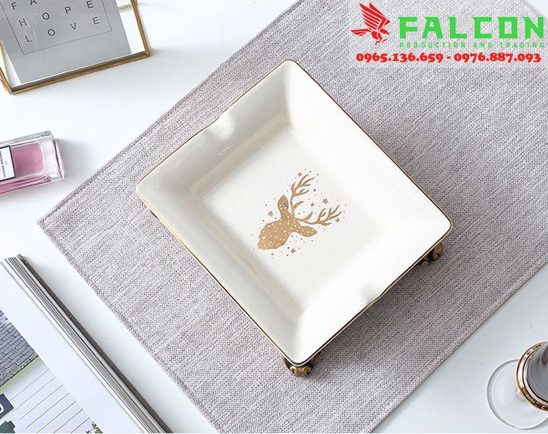 Gạt tàn thuốc lá khách sạn đẳng cấp 5 sao