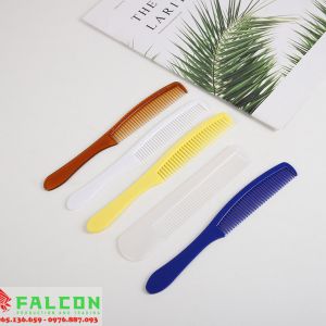 Lược nhựa dùng trong khách khách sạn