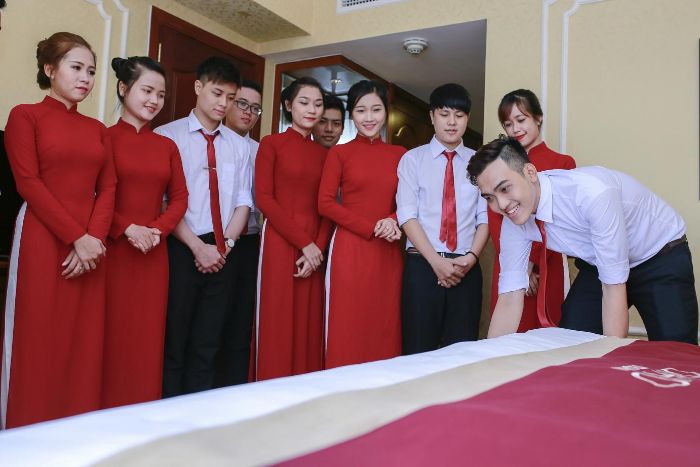 nganh-quan-tri-khach-san-co-de-xin-viec nganh-quan-tri-khach-san-co-de-xin-viec